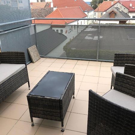 Mf City Apartment Korneuburg Exteriör bild